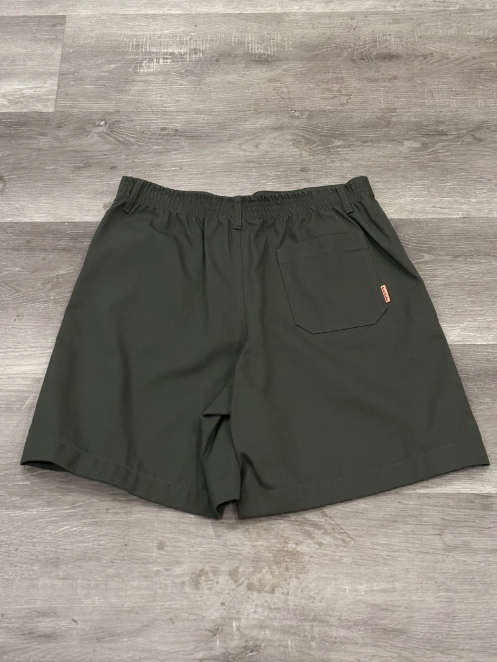 Acne Studios Cotton Twill Tailored Shorts Wide Leg Olive Green Mens 46 NWOT